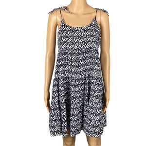 VINEYARD VINES black and white Tiered Kaleidoscope Sun Dress Babydoll Size Small